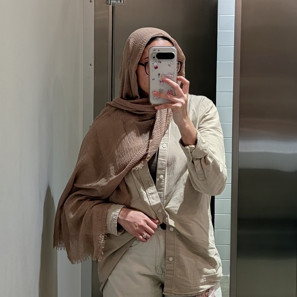 Meet your Posher, Daniela